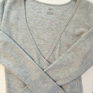 NEVER WORN Aerie Waffle Wrap Top Size Small Light Heather Gray